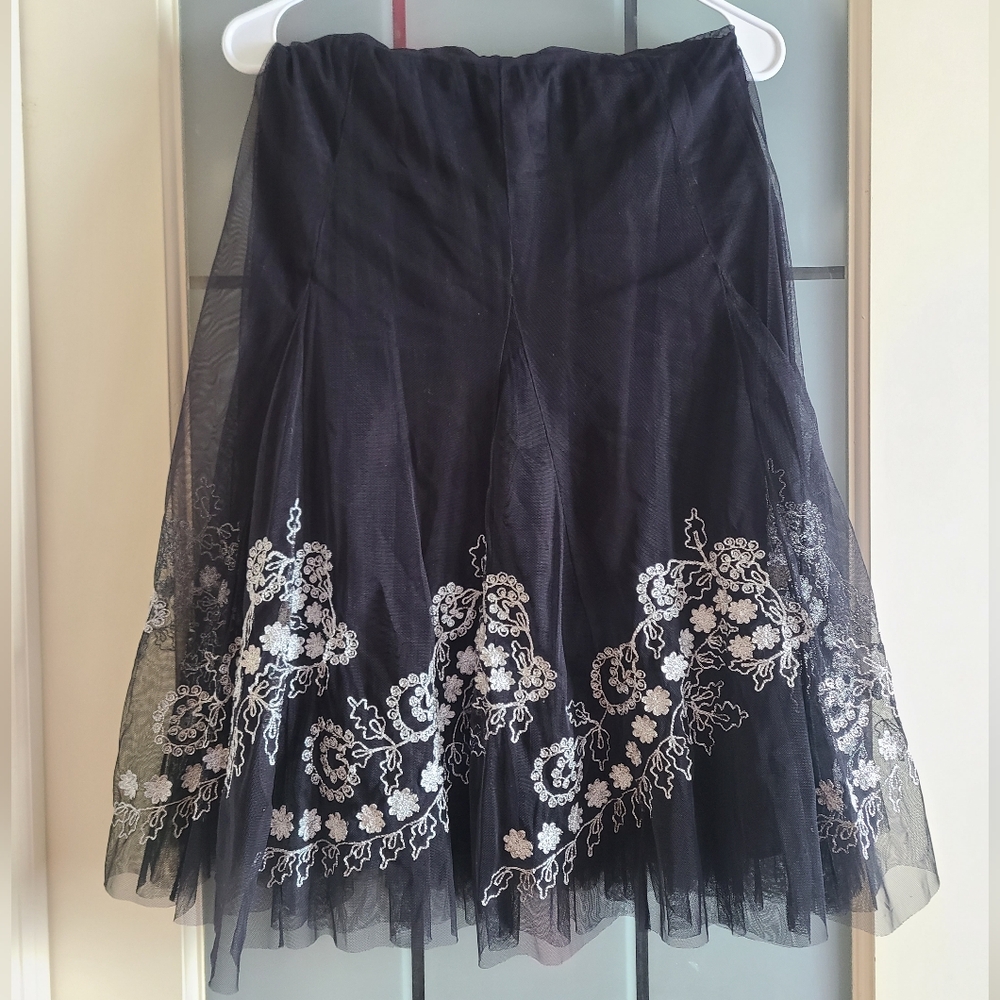 Oscar De Le Renta Vintage Classy Embroidered Skirt - Picture 2 of 6